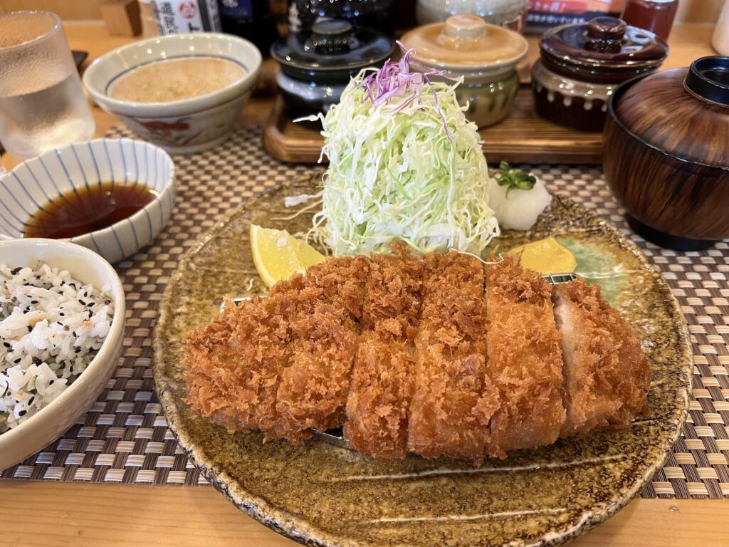 とんかつ玉藤 熟成上ロースかつ定食
