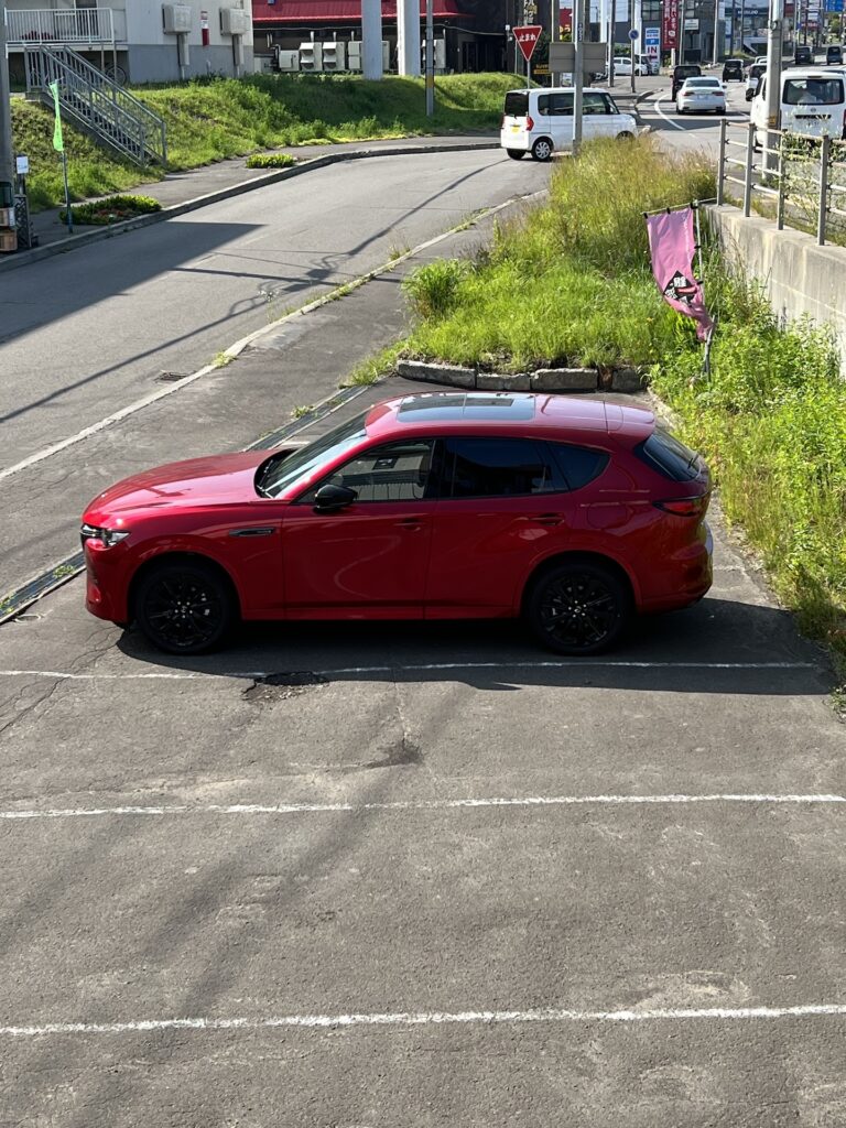 らぁめん銀波露の駐車場にてCX-60