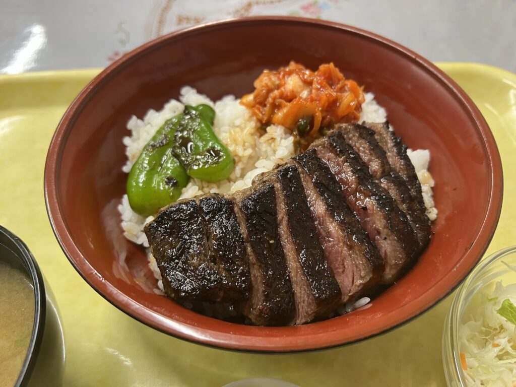 ごはん屋MaMa丸 ステーキ丼