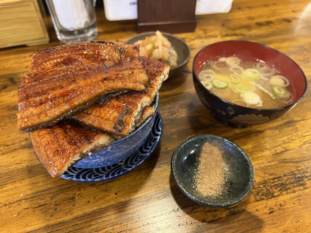みなとや三台目 鰻丼
