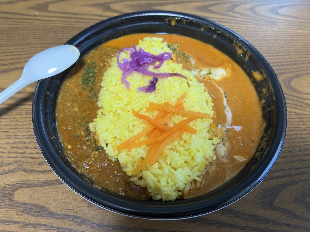 セブンイレブン エリックサウス監修 2種スパイスカレー 蓋開け