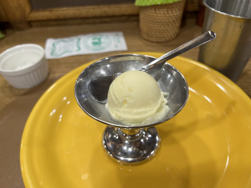 コロンボ 食後のアイス