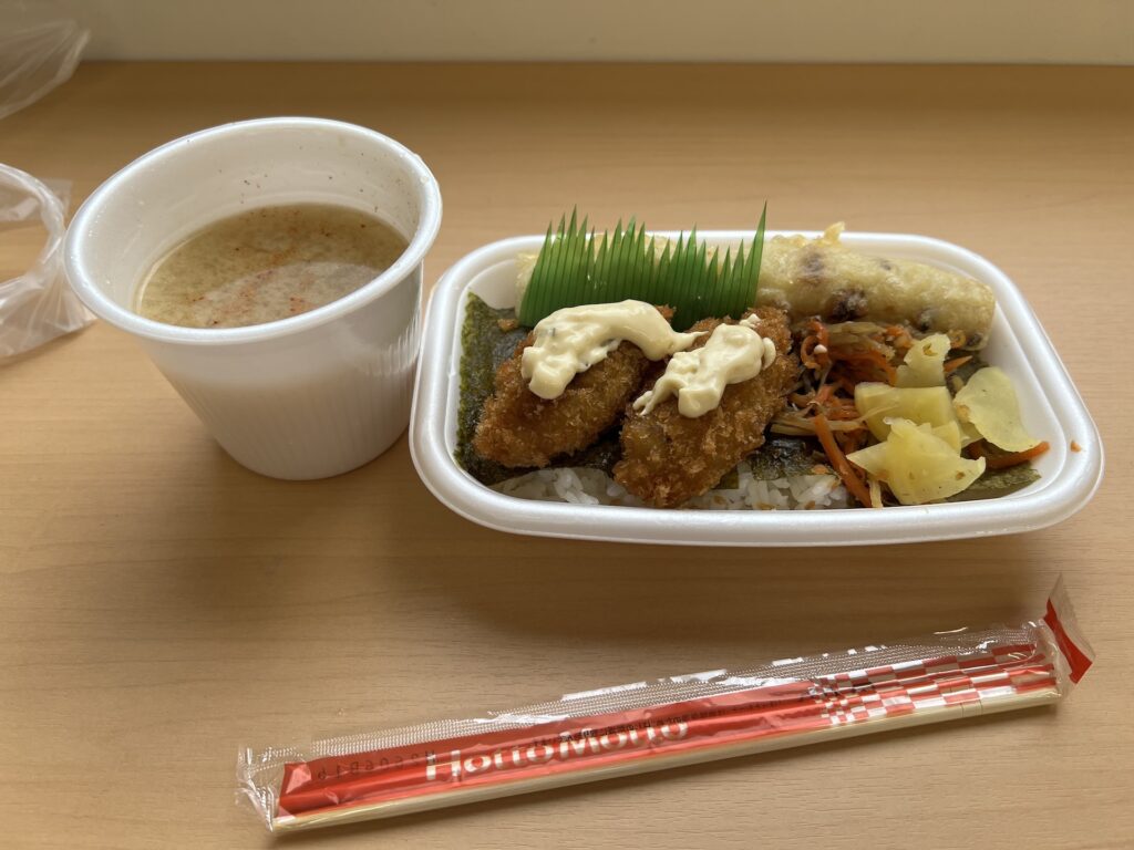 ほっともっと カキフライのりタル弁当＋特製豚汁